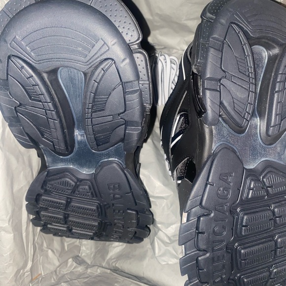 Balenciaga triple s runner size 38 - Picture 7 of 8